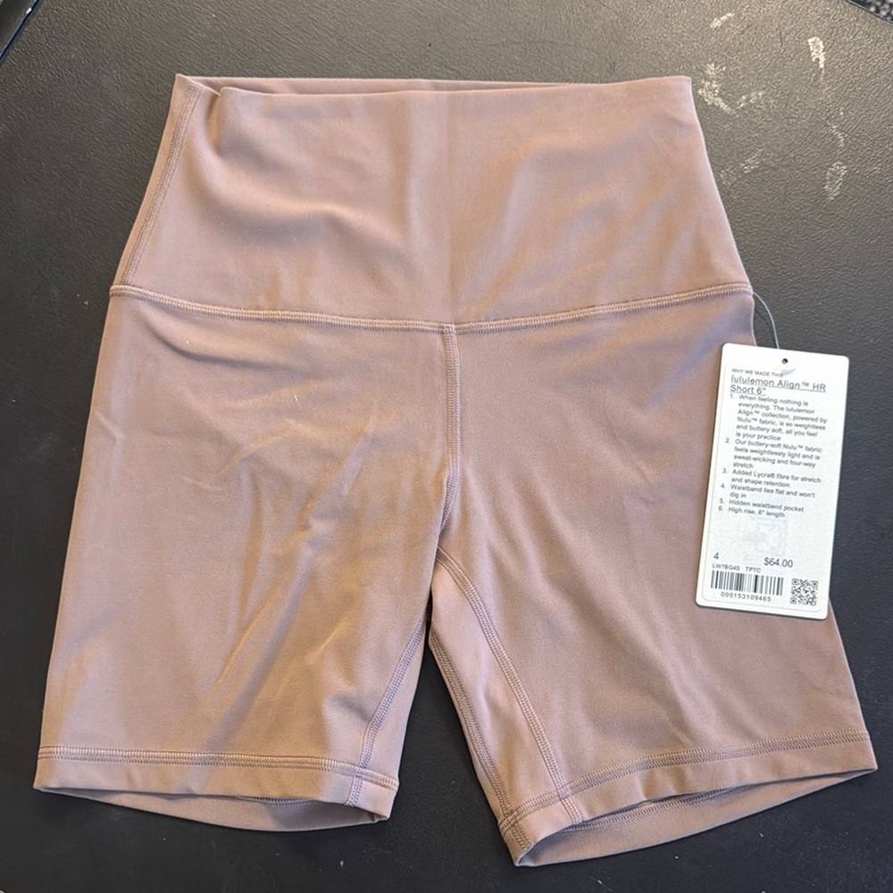 Lululemon Align HR Shorts 6” inseam size 4 NWT
Color sold out online